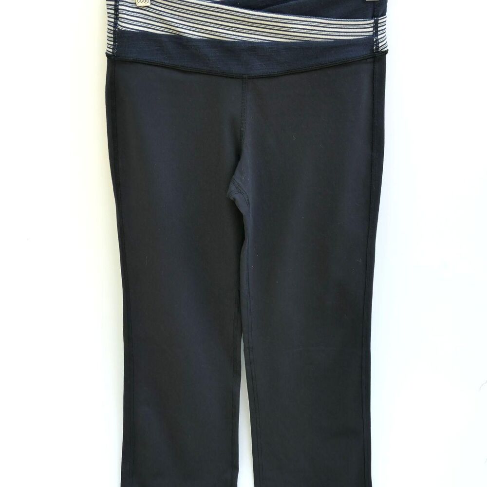 Lululemon Women's Black and Navy Leggings